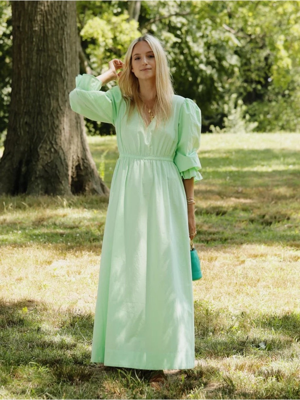 The Drop by @thefashionguitar - Spearmint Green Maxi Dress - EUC